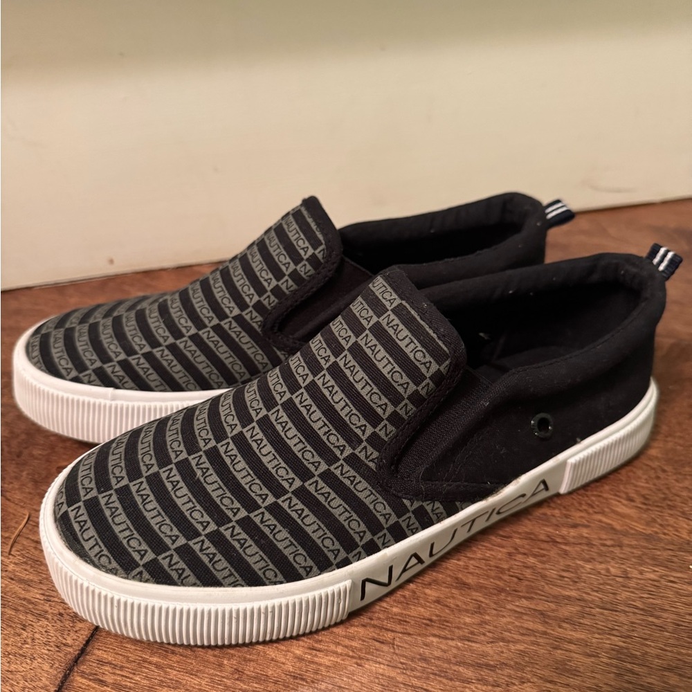 Nautica Classic Black Canvas Slip-Ons